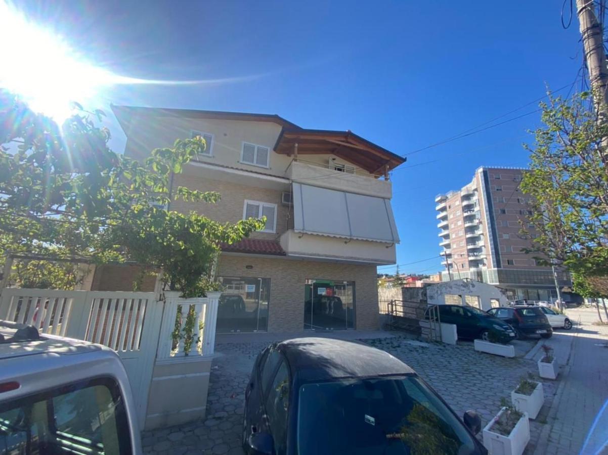 Trip-Stop Apartments Vlore Bagian luar foto