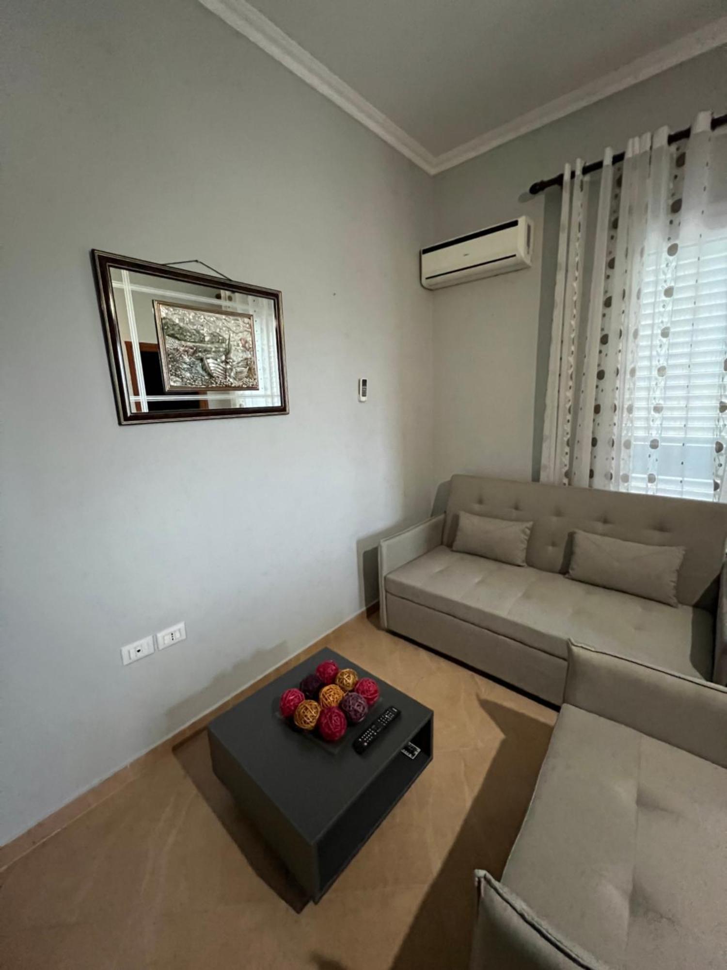 Trip-Stop Apartments Vlore Bagian luar foto